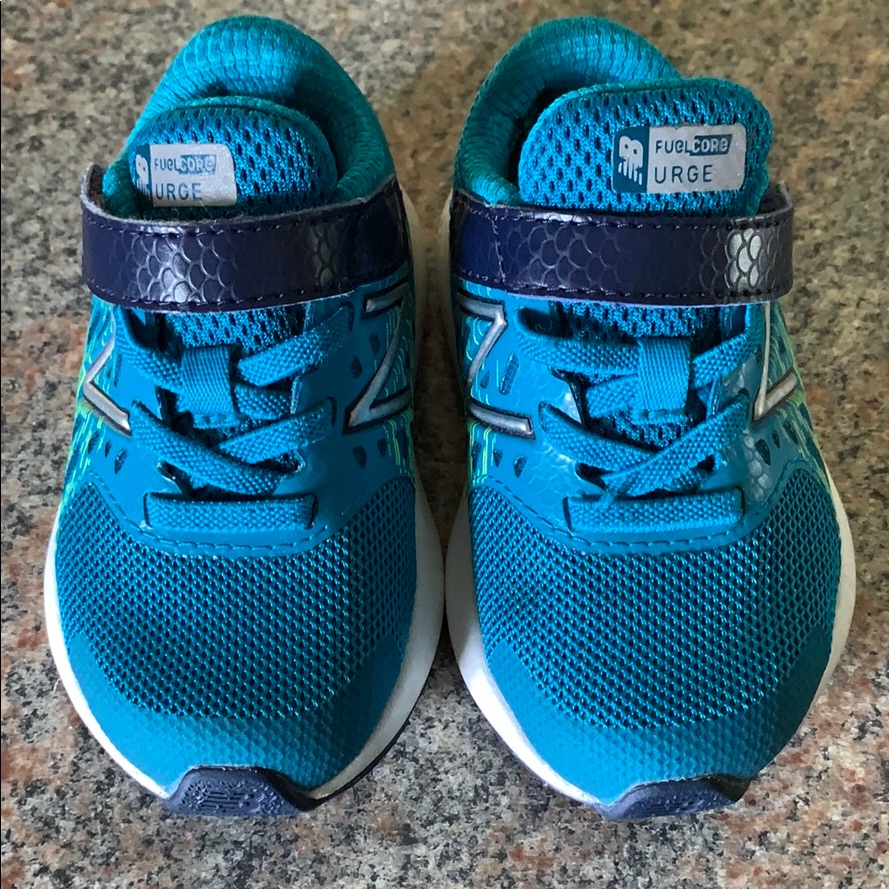 Unisex New Balance Sneakers